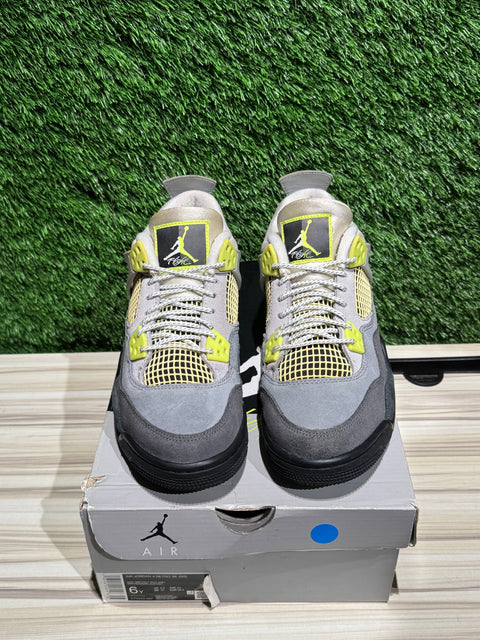 Jordan 4 Retro SE 95 Neon (GS) Sz 6Y