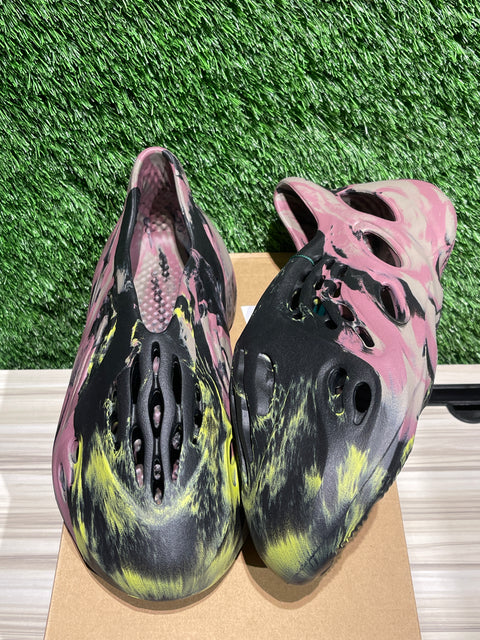 adidas Yeezy Foam RNR MX Carbon