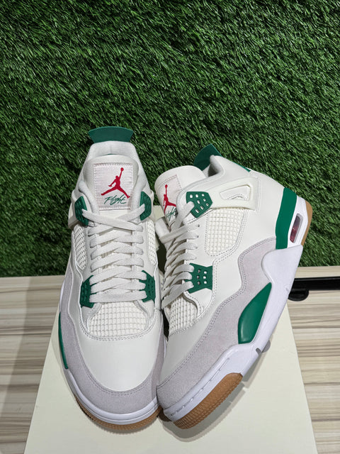 Jordan 4 Retro SB Pine Green Sz 13