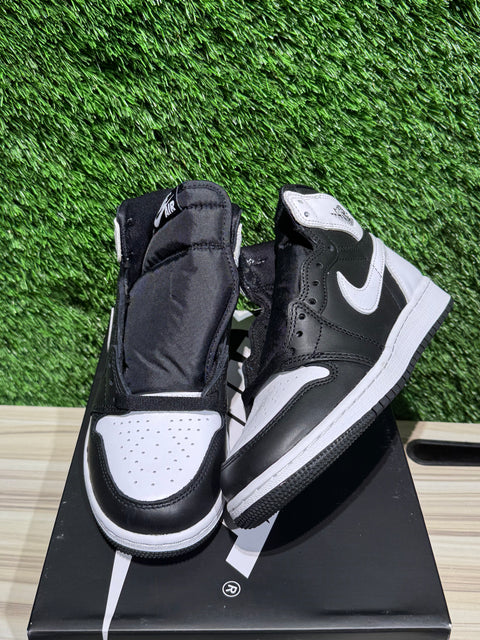 Jordan 1 Retro High OG Black White (GS) Sz 4Y