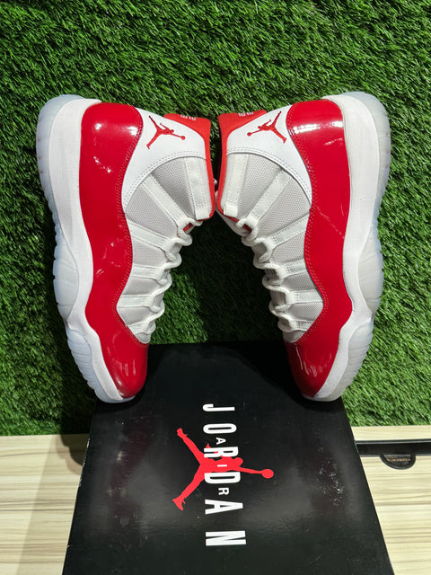 Jordan 11 Retro Cherry (2022) Sz 10.5M
