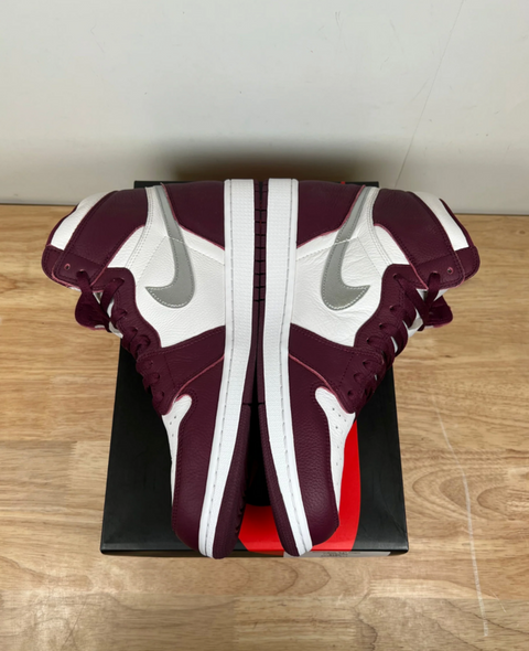 Jordan 1 Retro High OG Bordeaux