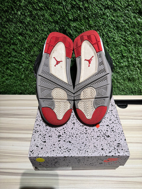 Jordan 4 Retro Bred Reimagined (GS) Sz 4.5Y
