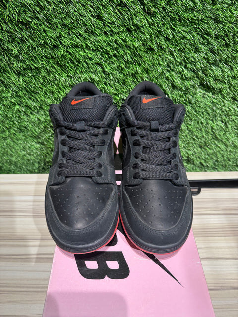 Nike SB Dunk Low Black Pigeon Sz 8.5M