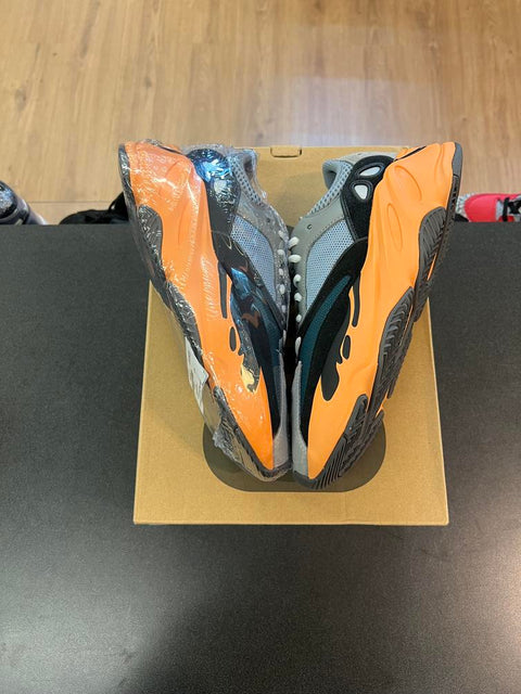 adidas Yeezy Boost 700 Wash Orange Sz 8.5