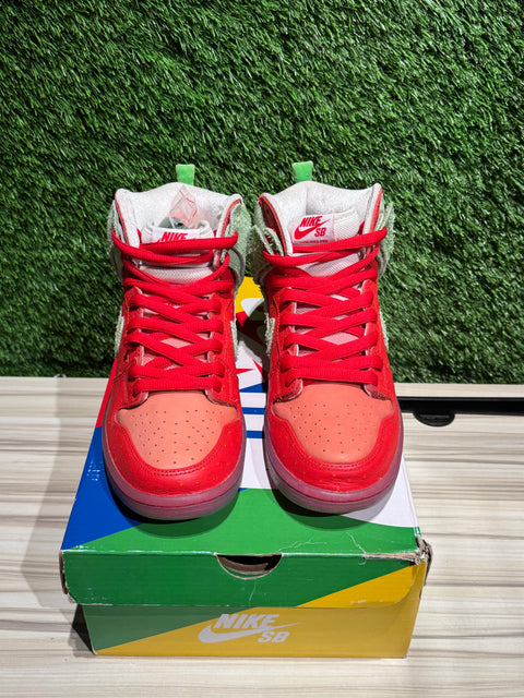 Nike SB Dunk High Strawberry Cough Sz 8M
