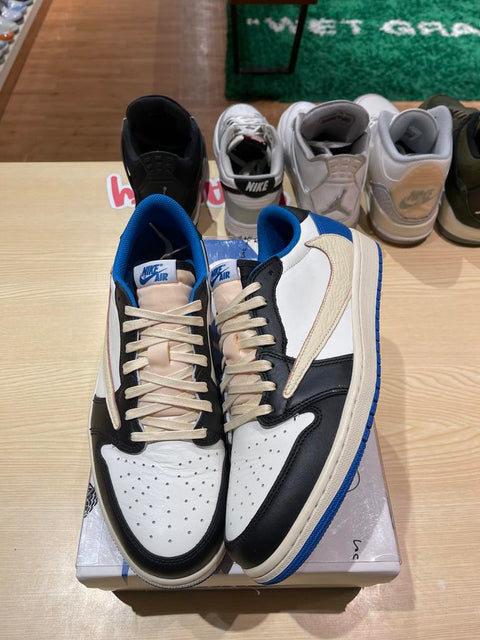 Jordan 1 Retro Low OG SP Fragment x Travis Scott