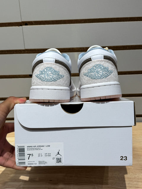 Jordan 1 Low Coral (Women's) Sz 6M