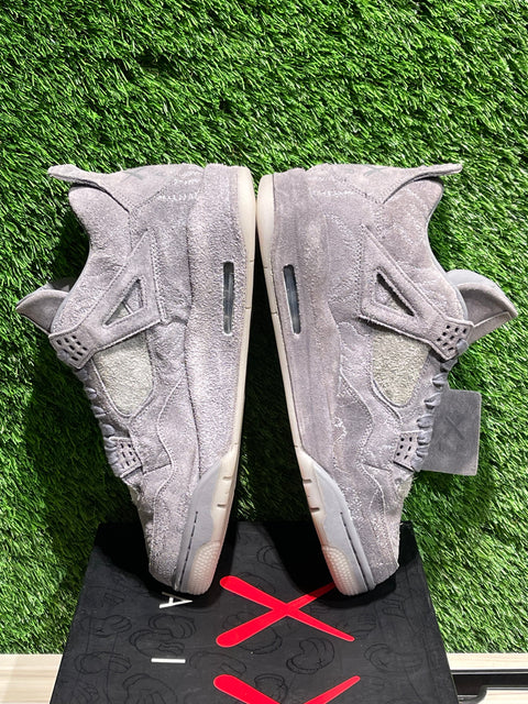 Jordan 4 Retro Kaws Sz 12M