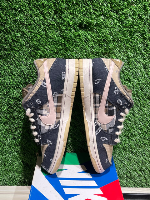 Nike SB Dunk Low Travis Scott