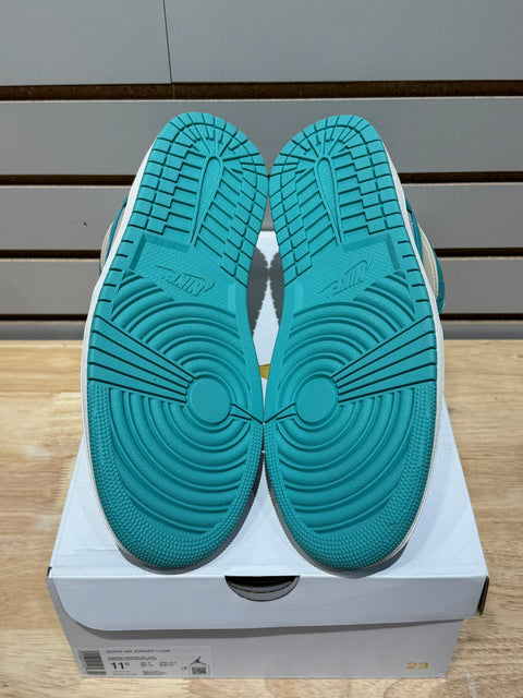 Jordan 1 Low Tropical Teal (Women's) Sz 10