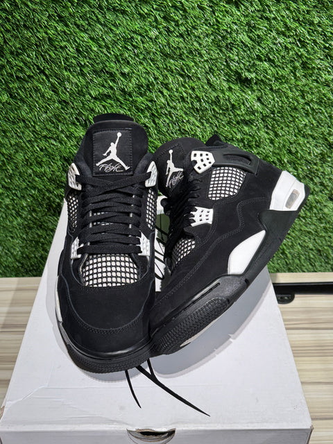 Jordan 4 Retro White Thunder Sz 11.5