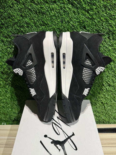 Jordan 4 Retro White Thunder Sz 12