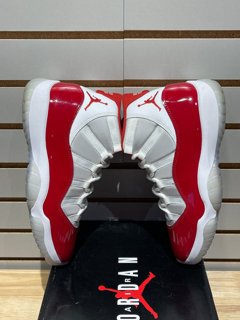 Jordan 11 Retro Cherry (2022) Sz 10.5