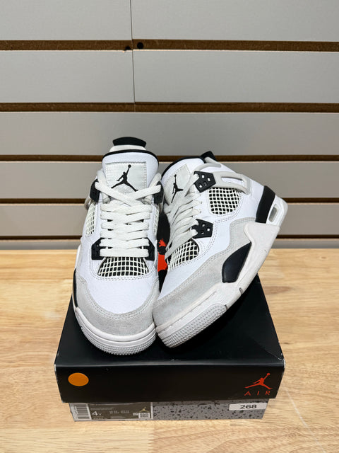 Jordan 4 Retro Military Black (GS) Sz 4M