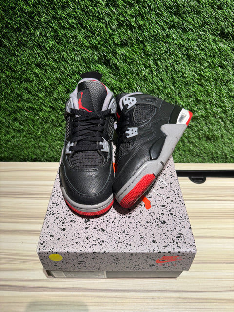 Jordan 4 Retro Bred Reimagined (GS) Sz 4.5Y