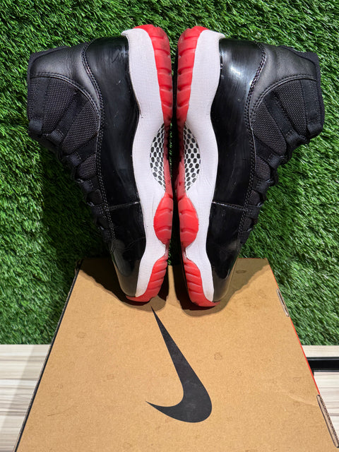 Jordan 11 Retro Playoffs Bred (2019) Sz 7M