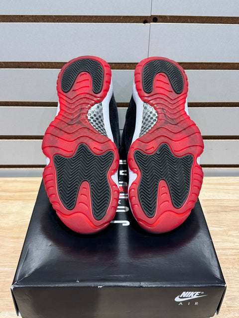 Jordan 11 Retro Bred Velvet (Women's) Sz 8M