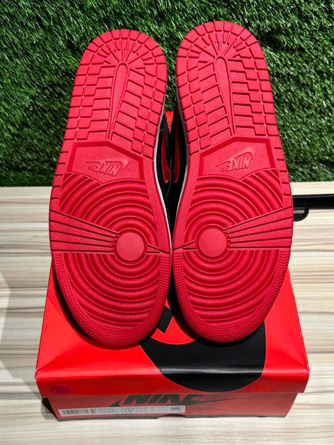 Jordan 1 Retro High OG Satin Bred (Women's) Sz 9M/10.5W,