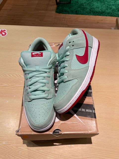 Nike SB Dunk Low Medium Mint Gym Red