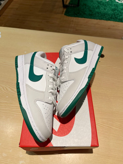 Nike Dunk Low Retro Summit White Malachite