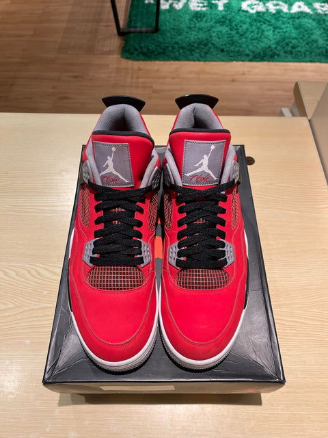 Jordan 4 Retro Toro Bravo