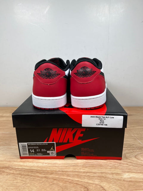 Jordan 1 Retro Low OG Black Toe (2023)