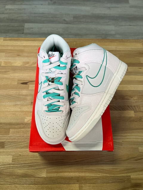 Nike Dunk High First Use Sail