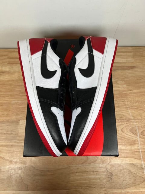 Jordan 1 Retro Low OG Black Toe (2023)