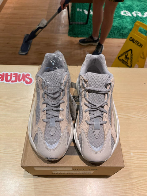 adidas Yeezy Boost 700 V2 Cream