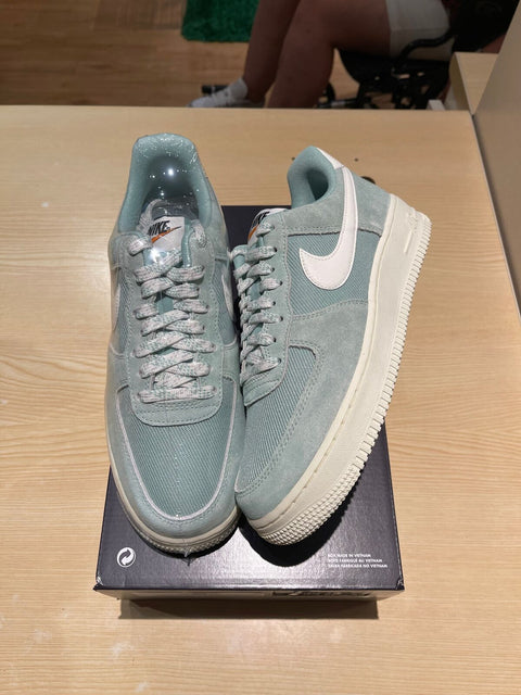 Nike Air Force 1 Low '07 LV8 Certified Fresh Enamel Green