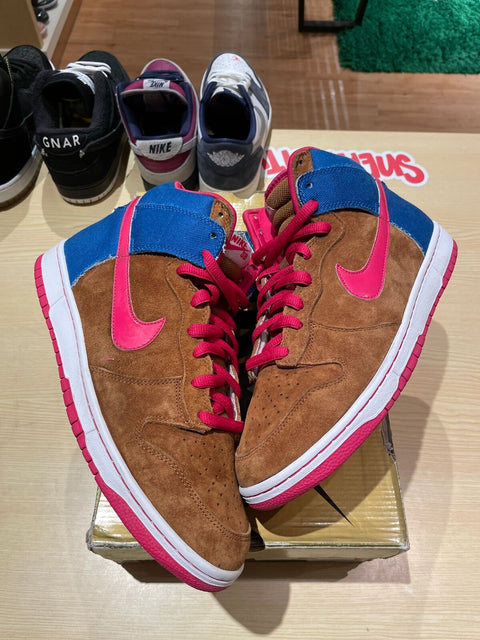 Nike SB Dunk High Pro Mr. Todd Bratrud