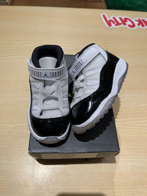 Jordan 11 Retro Concord (2018)