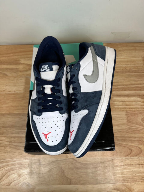 Jordan 1 Low SB Midnight Navy