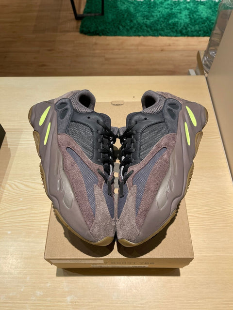 adidas Yeezy Boost 700 V2 Mauve