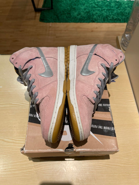 Nike SB Dunk High Concepts When Pigs Fly