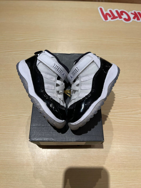 Jordan 11 Retro Concord (2018)