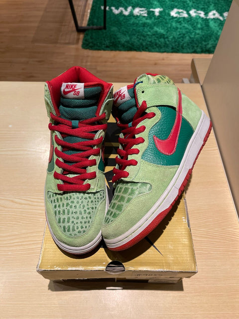 Nike SB Dunk High Pro Dr. Feelgood