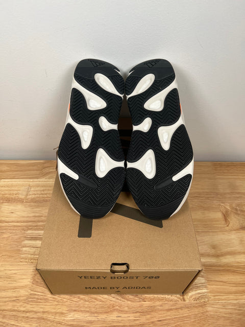 DS Wave Runner adidas Yeezy 700 (Multiple Sizes)